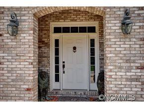 111 Nathan Court - Photo 2