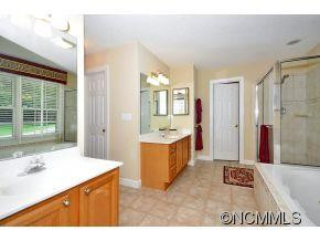 111 Nathan Court - Photo 11