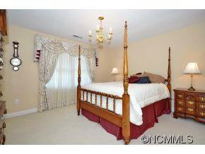111 Nathan Court - Photo 13