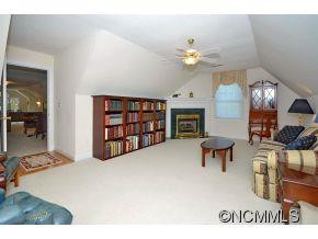 111 Nathan Court - Photo 15