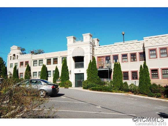 37 Hiawassee Street W206