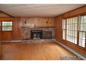133 Lake View Dr. - Photo 2