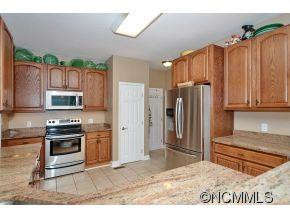 305 Jennifer Lane - Photo 4