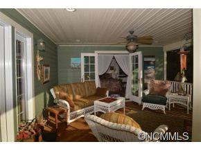 289 Green Fields Lane - Photo 15