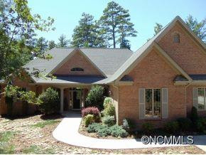 1304 Northview Drive - Photo 2