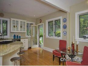 81 Macon Avenue - Photo 13