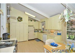 22 W. FAIRWAY DRIVE - Photo 6