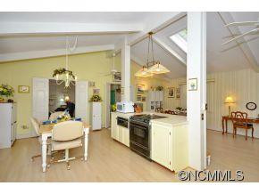 22 W. FAIRWAY DRIVE - Photo 8