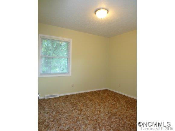11 Southwicke Pl. - Photo 12