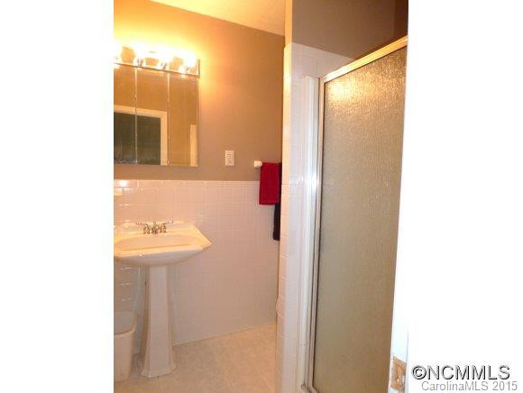 11 Southwicke Pl. - Photo 14