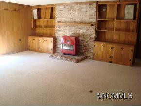 1065 Howard Gap Rd - Photo 9