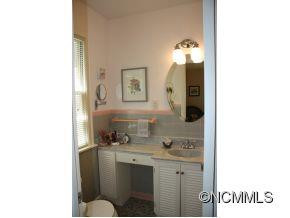 4 Maplewood Pkwy - Photo 14