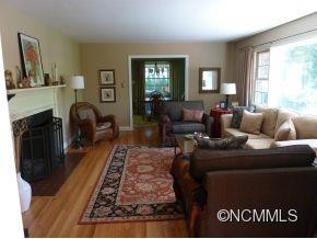 4 Maplewood Pkwy - Photo 4