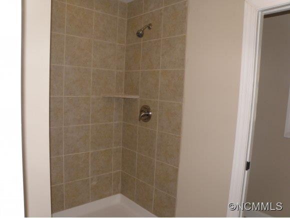 88 Appian Way - Photo 12