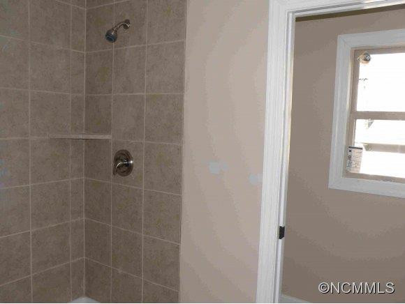 88 Appian Way - Photo 4