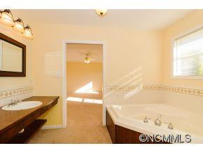 4 JUPITER HILLS - Photo 16