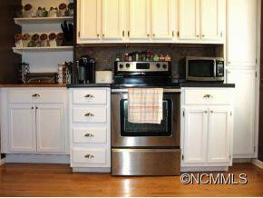 188 ACADEMY STREET - Photo 5
