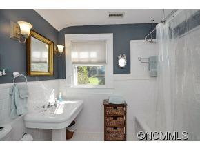 54 Midland Drive - Photo 17