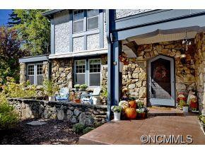 54 Midland Drive - Photo 3