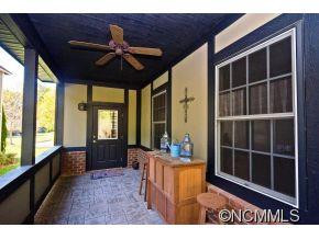 32 Trafalgar Circle - Photo 2