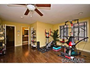 32 Trafalgar Circle - Photo 12