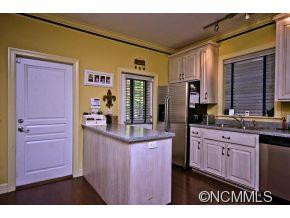 32 Trafalgar Circle - Photo 5