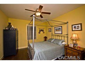 32 Trafalgar Circle - Photo 7
