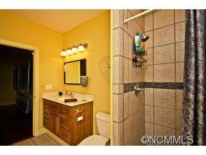32 Trafalgar Circle - Photo 8