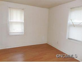 1670 Queentown Road - Photo 7