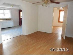 1670 Queentown Road - Photo 10