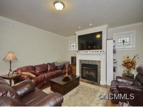 16 LA RUE COURT - Photo 11
