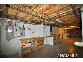 186 Haywood Knolls Drive - Photo 13