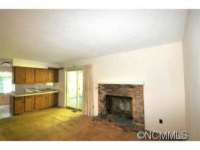 186 Haywood Knolls Drive - Photo 5