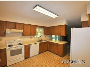 186 Haywood Knolls Drive - Photo 6