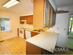186 Haywood Knolls Drive - Photo 7