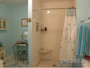 154 Oak Terrace - Photo 12