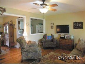 154 Oak Terrace - Photo 3