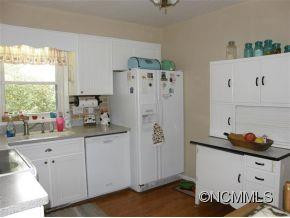 154 Oak Terrace - Photo 8