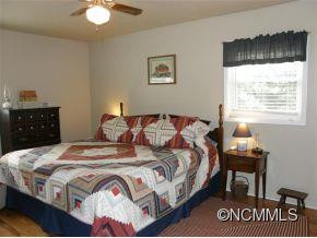 154 Oak Terrace - Photo 10