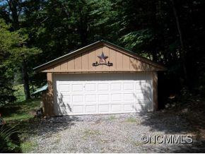 141 Oakridge Court (702) - Photo 15