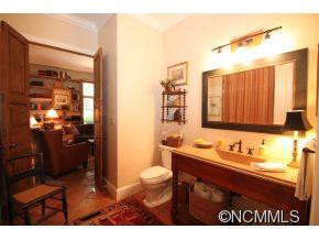 766 Manor Crest Lane - Photo 14