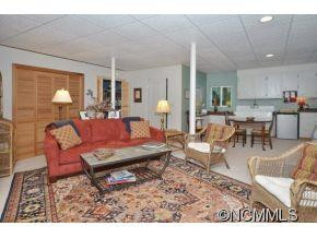 32 Locust Lane - Photo 8