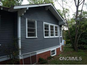 1116 N MAIN ST - Photo 2