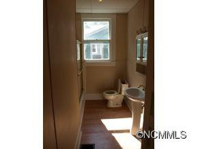 1116 N MAIN ST - Photo 8