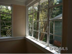 1116 N MAIN ST - Photo 10