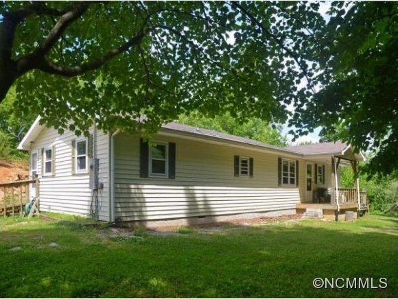 712 HOYLES ORCHARD RD