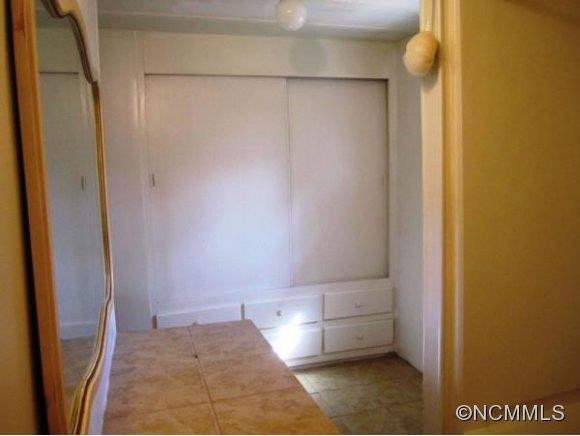 712 HOYLES ORCHARD RD - Photo 9