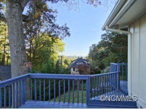 66 Larchmont Road - Photo 2