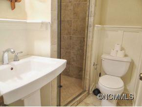 66 Larchmont Road - Photo 17