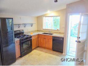 66 Larchmont Road - Photo 3